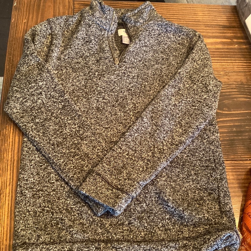 Boys size 10/12 large Old navy pull over sweater with 1/4 zip